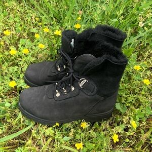 Vintage Sorel Black Leather Shearling Lace Up Boots CANADA MADE IN CANADA